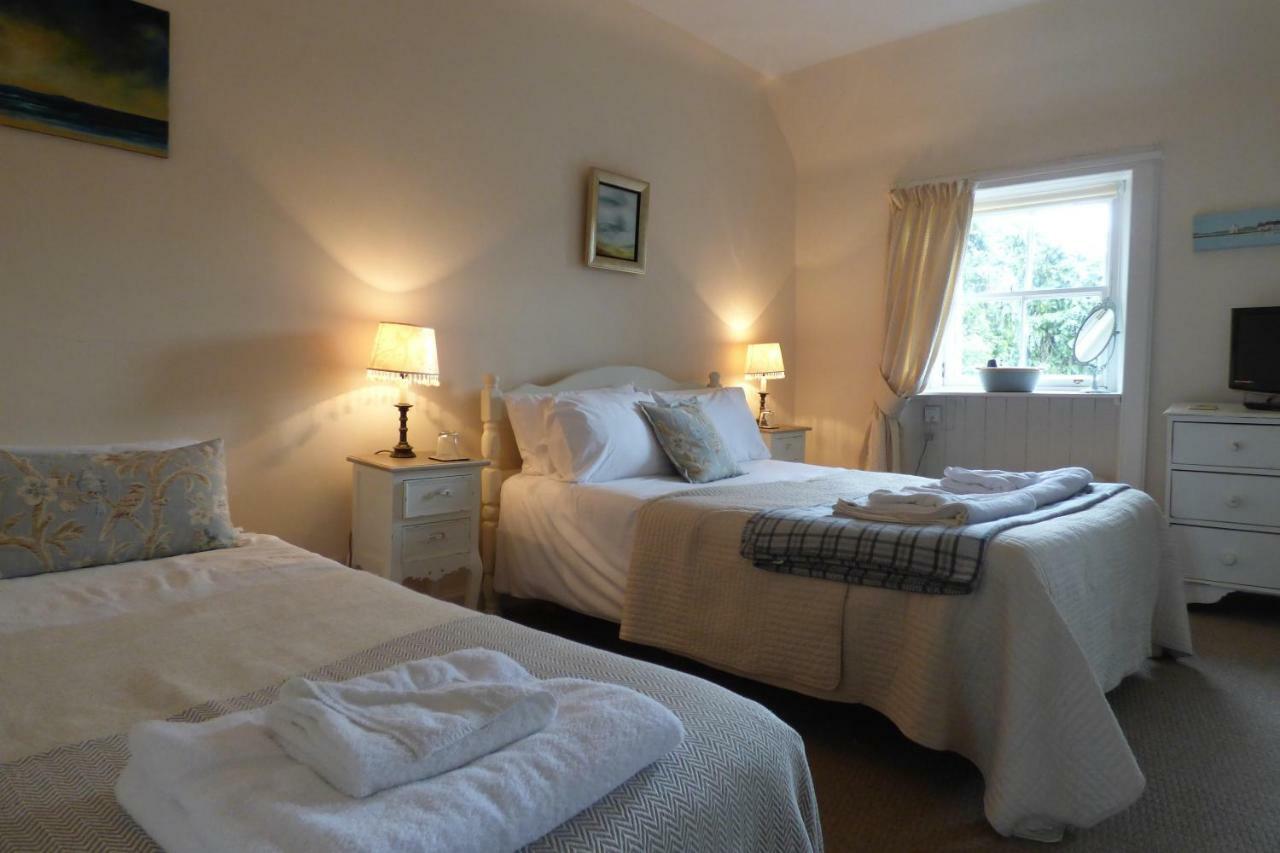 Abbey View Apartment *